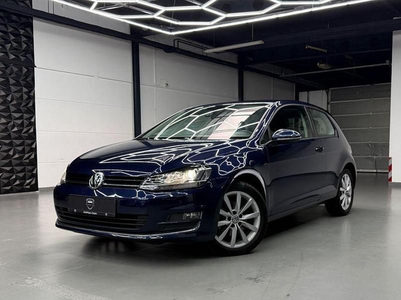Blau Gebraucht 2015 VW Golf VII Highline Limousine | 15.480 € (Fairer Preis) - Bild 1/3