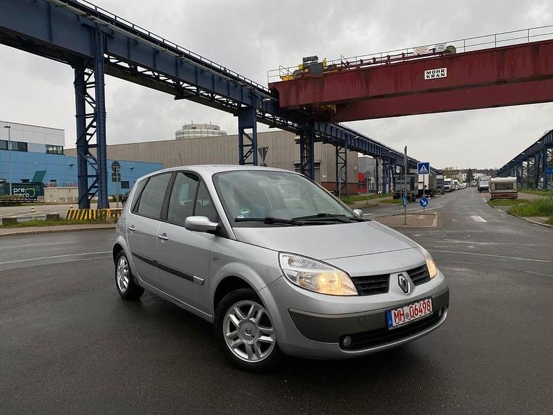 Gebraucht Renault Scénic II Dynamique 111 PS (81 kW) 2006 Silber Van / Kleinbus