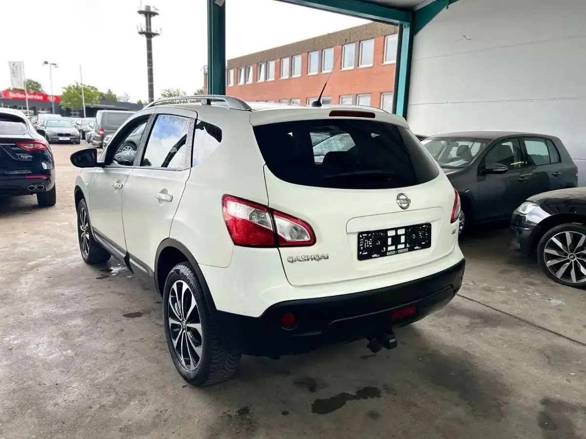 Gebraucht Nissan Qashqai I-Way 110 PS (80 kW) 2012 Weiß SUV