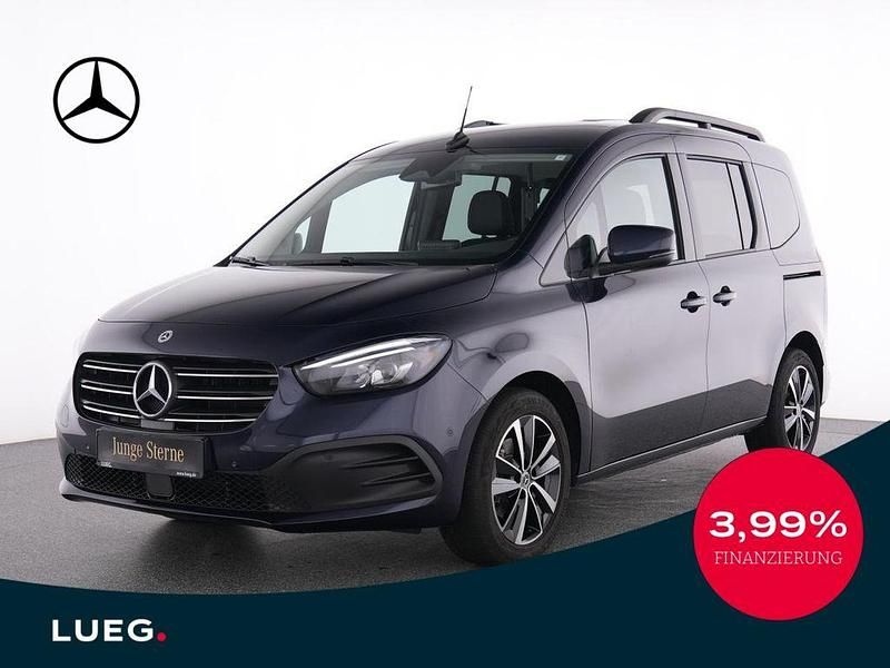 Blau Gebraucht 2025 Mercedes T180 Progressive Van / Kleinbus | 32.995 € (Etwas zu teuer) - Bild 1/4