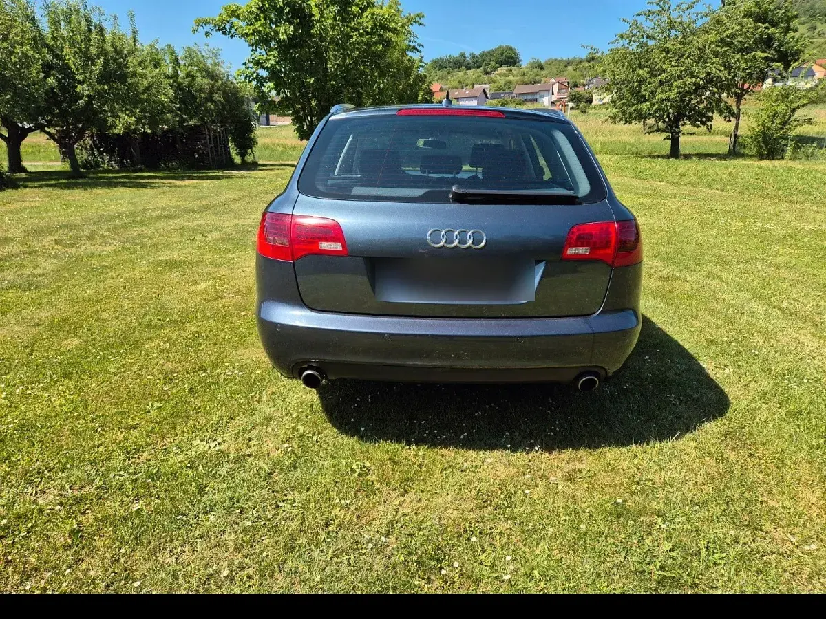 Gebraucht Audi A6 177 PS (130 kW) 2005 Grau Kombi