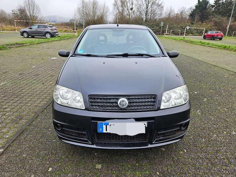 Gebraucht Fiat Punto Active 60 PS (44 kW) 2004 Schwarz Kleinwagen