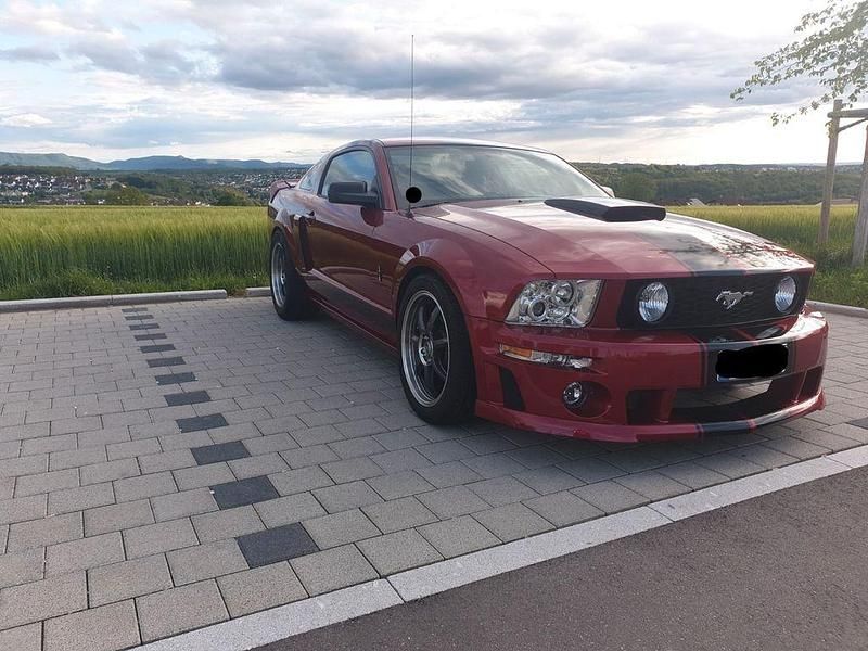Rot Gebraucht 2007 Ford Mustang GT Coupé | 22.699 € (Teuer) - Bild 1/4