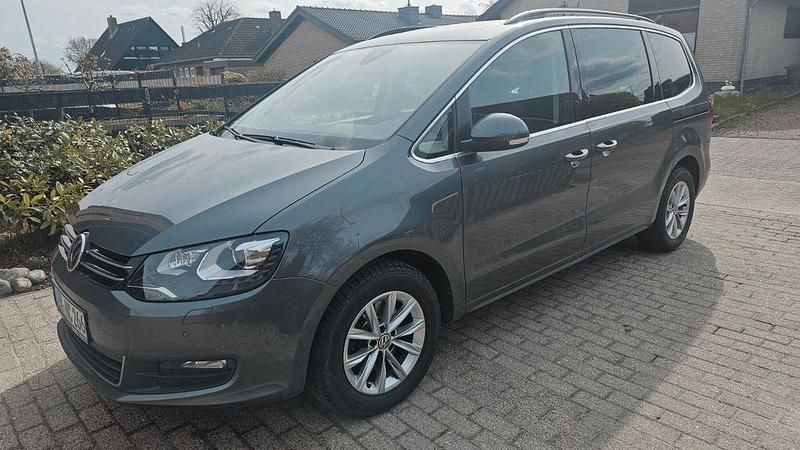 Gebraucht VW Sharan 150 PS (110 kW) 2020 Grau Van / Kleinbus
