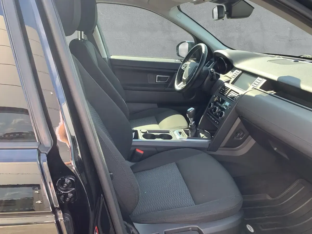 Gebraucht Land Rover Discovery Sport Pure 150 PS (110 kW) 2018 Narvik black SUV