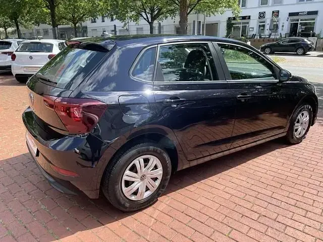 Gebraucht VW Polo 80 PS (58 kW) 2022 Deep black perleffekt Kleinwagen