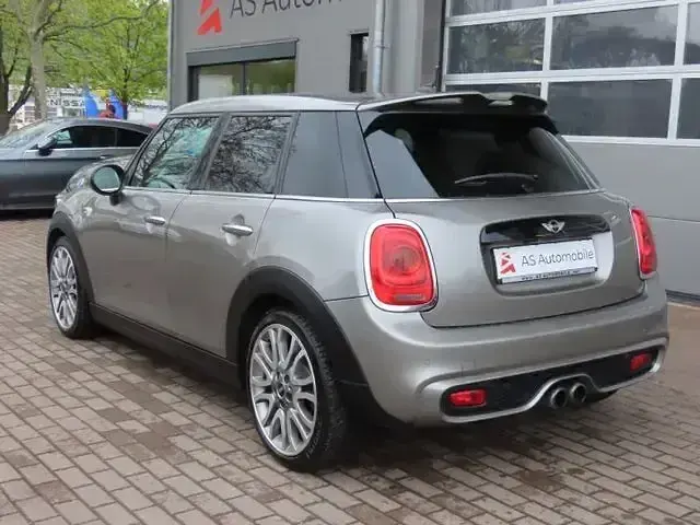 Używany Mini Cooper S Chili 192 KM (141 kW) 2016 Srebrny Hatchback