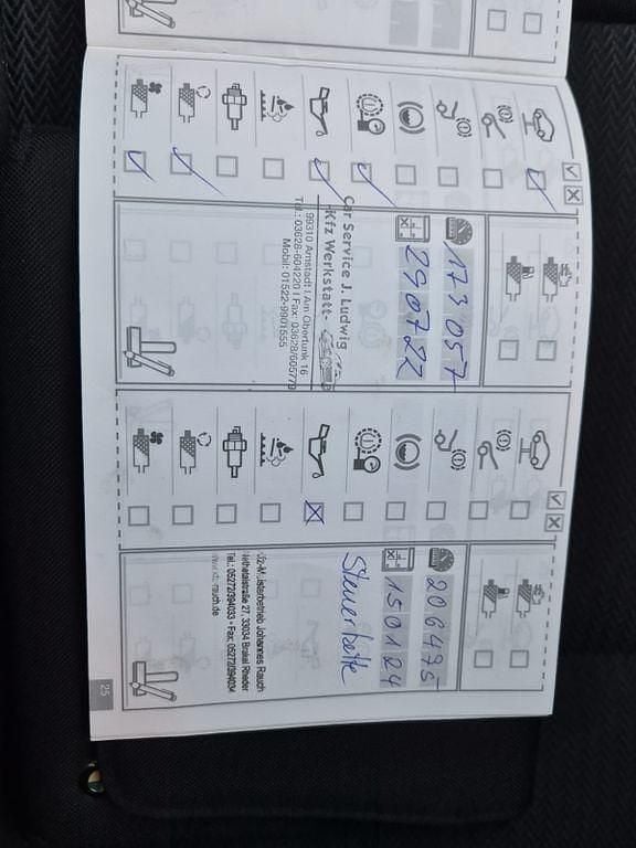 Gebraucht BMW 325 218 PS (160 kW) 2009 Blau Limousine