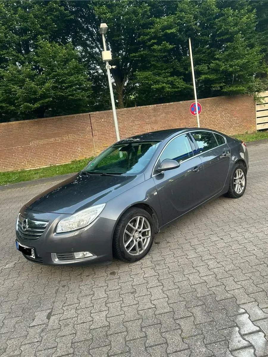 Gebraucht Opel Insignia 165 PS (121 kW) 2009 Grau Limousine