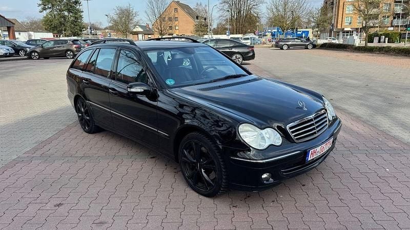 Gebraucht Mercedes C320 224 PS (164 kW) 2007 Schwarz Kombi
