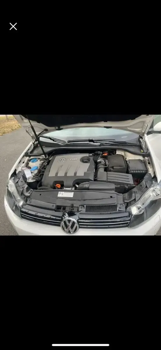 Gebraucht VW Golf 105 PS (77 kW) 2010 Weiß Coupé