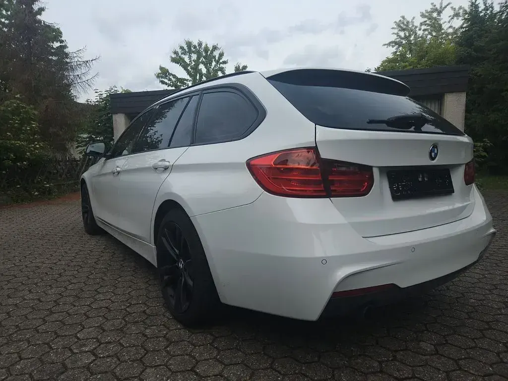 Gebraucht BMW 316 M Sport 116 PS (85 kW) 2015 Weiß Kombi