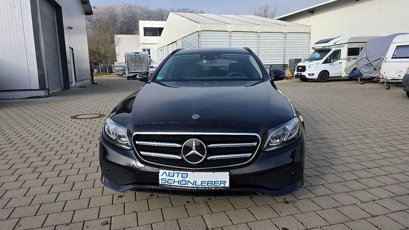 Gebraucht Mercedes E400 340 PS (250 kW) 2018 Schwarz Limousine