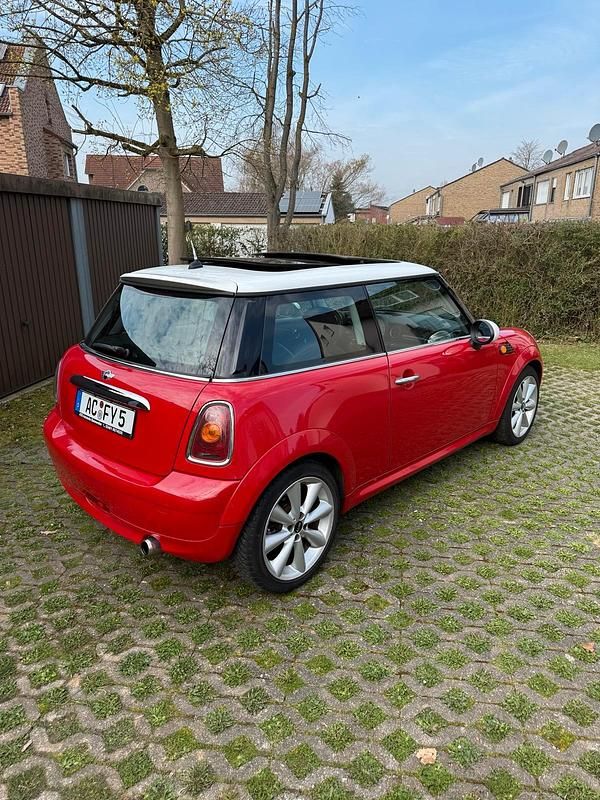 Gebraucht Mini Cooper 120 PS (88 kW) 2007 Rot Kleinwagen