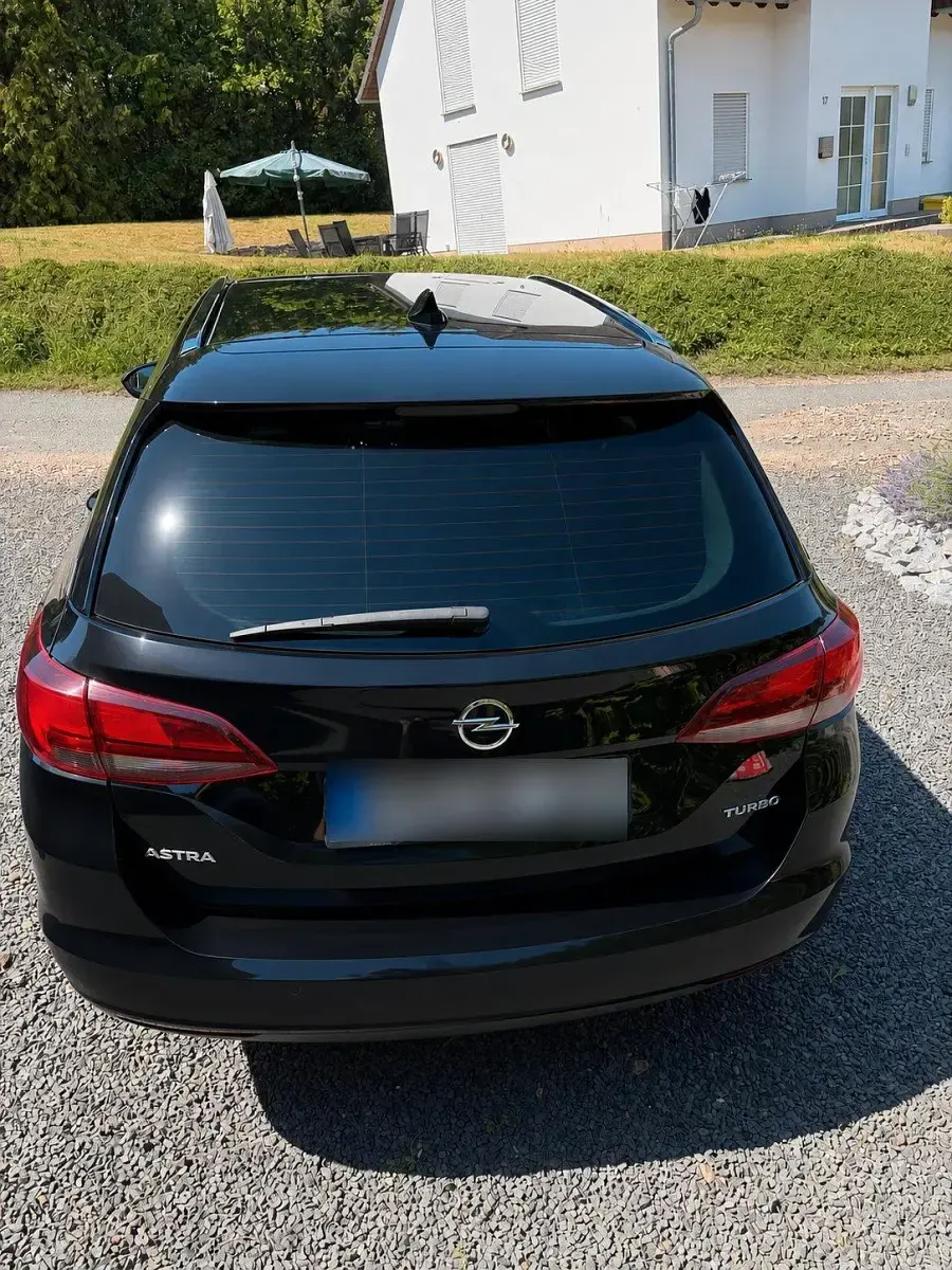 Gebraucht Opel Astra Edition 150 PS (110 kW) 2017 Schwarz Kombi