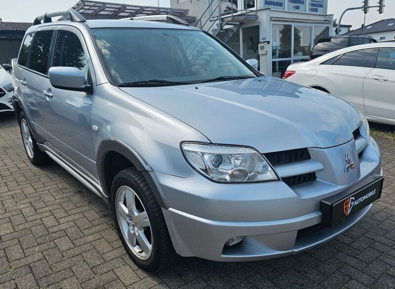 Silber Gebraucht 2006 Mitsubishi Outlander Intense SUV | 4.999 € (Superpreis) - Bild 1/4