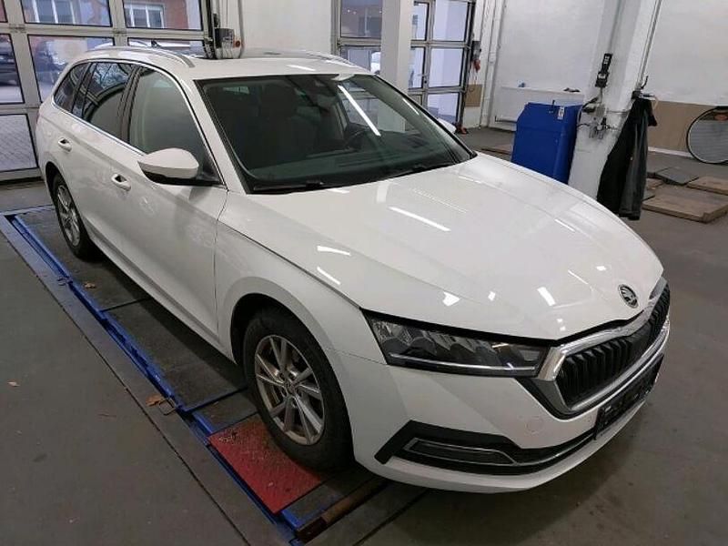 Gebraucht Skoda Octavia Style 150 PS (110 kW) 2023 Weiss Kombi