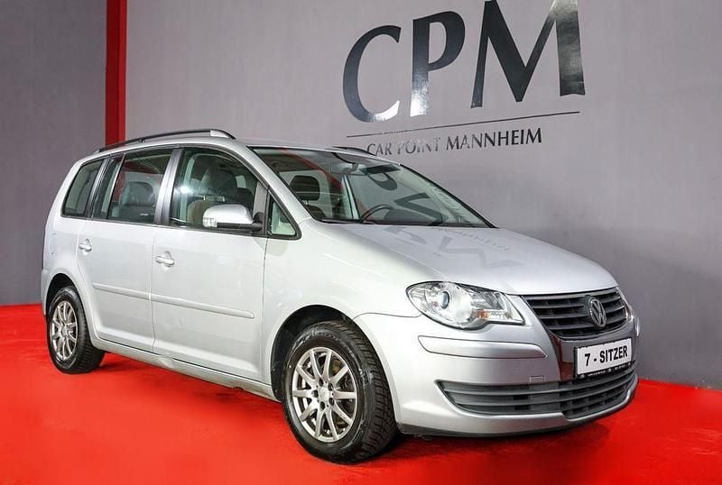 Silber Gebraucht 2009 VW Touran Trendline Van / Kleinbus | 4.250 € (Fairer Preis) - Bild 1/4