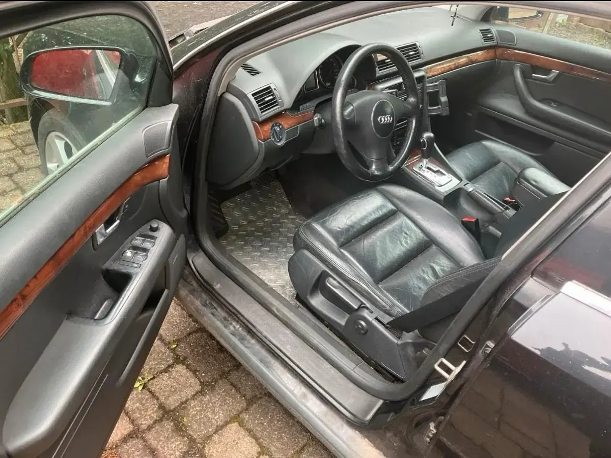 Gebraucht Audi A4 S-Line 175 PS (128 kW) 2002 Schwarz Kombi