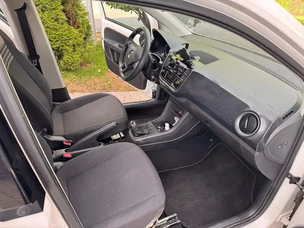Gebraucht VW up! 60 PS (44 kW) 2019 Weiß Kleinwagen