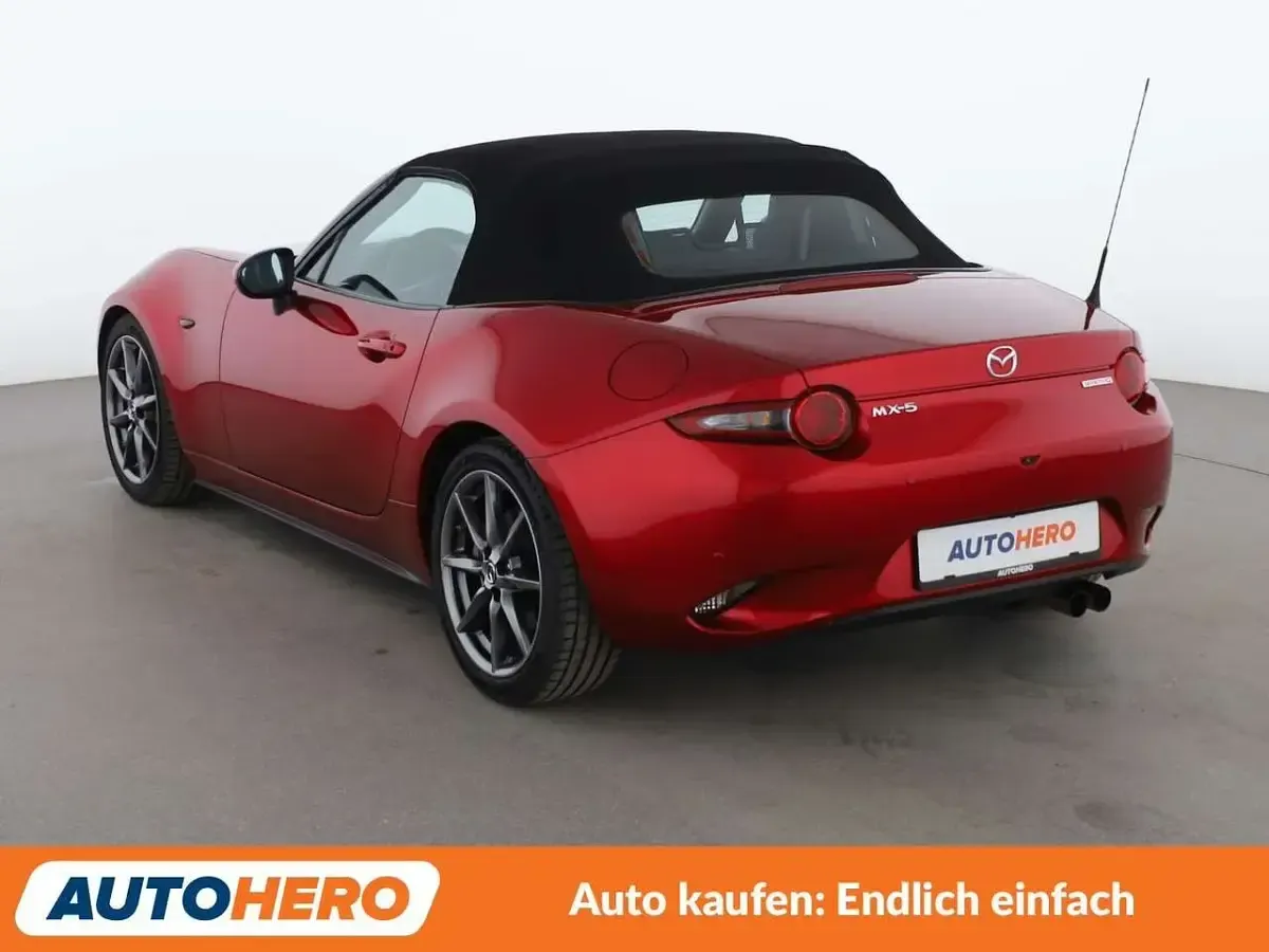 Gebraucht Mazda MX5 Selection 184 PS (135 kW) 2020 Soul red crystal Cabrio