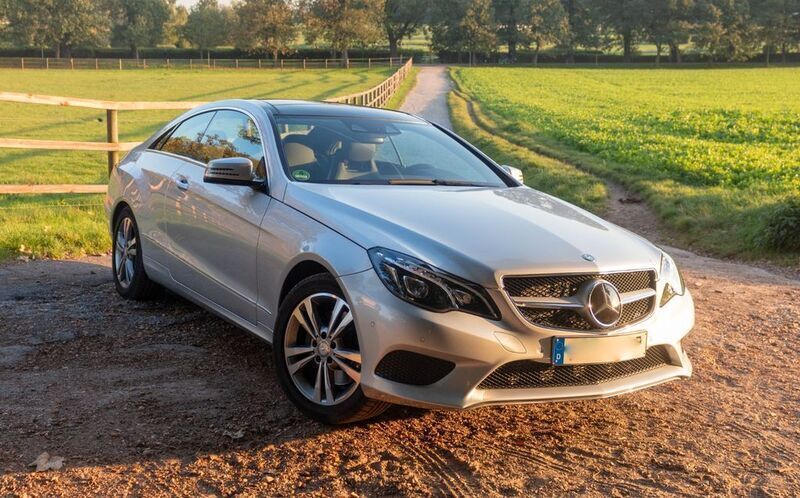 Silber Gebraucht 2013 Mercedes E250 Coupé | 22.999 € (Fairer Preis) - Bild 1/4