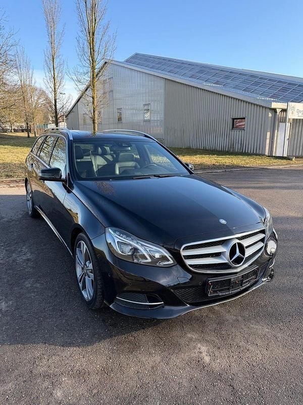Gebraucht Mercedes E350 Avantgarde 252 PS (185 kW) 2014 Schwarz Kombi