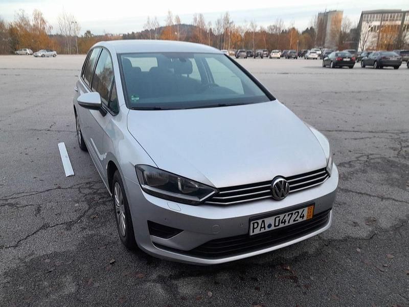 Silber Gebraucht 2015 VW Golf Sportsvan Van / Kleinbus | 8.900 € (Fairer Preis) - Bild 1/4