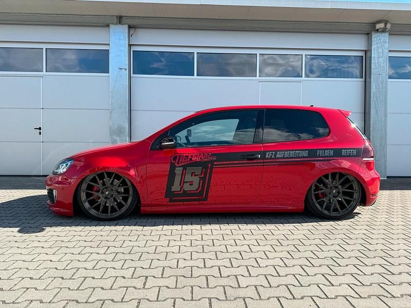 Gebraucht VW Golf VII Edition 235 PS (172 kW) 2012 Rot Limousine