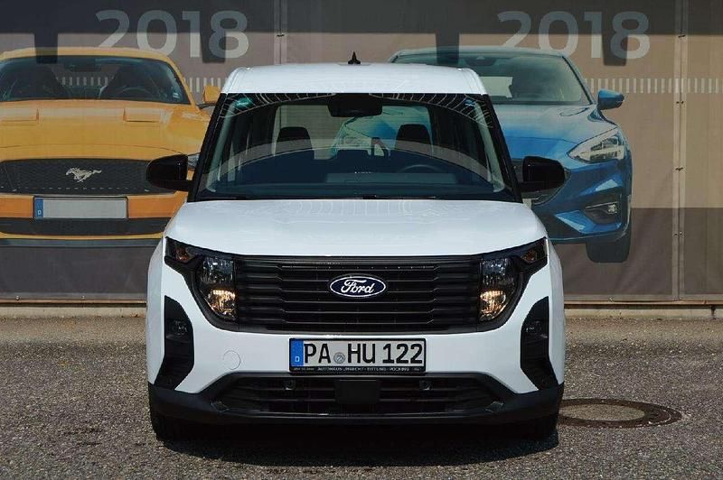 Gebraucht Ford Tourneo Courier Trend 125 PS (91 kW) 2025 Weiß Van / Kleinbus