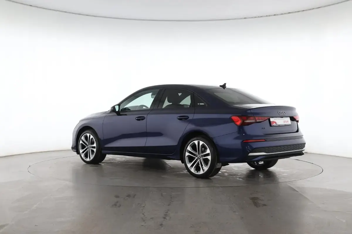 Gebraucht Audi A3 Advanced Plus 150 PS (110 kW) 2025 Navarrablau Limousine