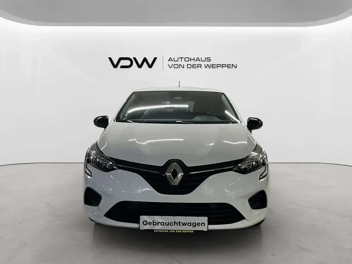 Gebraucht Renault Clio V Equilibre 91 PS (66 kW) 2022 Weiß Kleinwagen