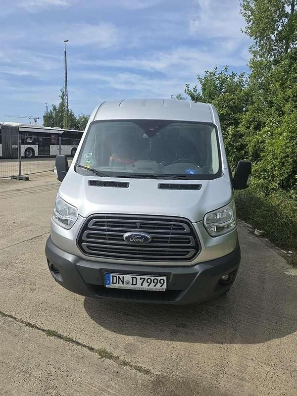 Grau Gebraucht 2015 Ford Transit Van / Kleinbus | 12.300 € (Teuer) - Bild 1/4