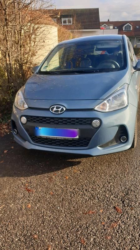 Blau Gebraucht 2018 Hyundai i10 Kleinwagen | 7.500 € (Guter Preis) - Bild 1/4