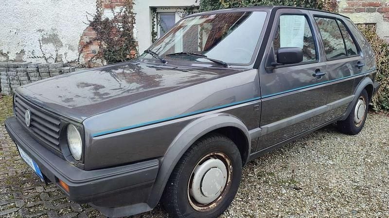 Grau Gebraucht 1990 VW Golf II Limousine | 3.990 € - Bild 1/4