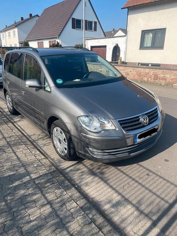 Gebraucht VW Touran 140 PS (102 kW) 2008 Grau Van / Kleinbus