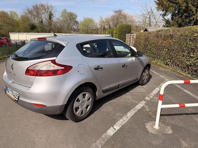 Gebraucht Renault Mégane III 101 PS (74 kW) 2012 Kleinwagen