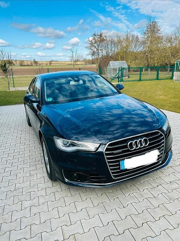 Gebraucht Audi A6 218 PS (160 kW) 2015 Blau Limousine