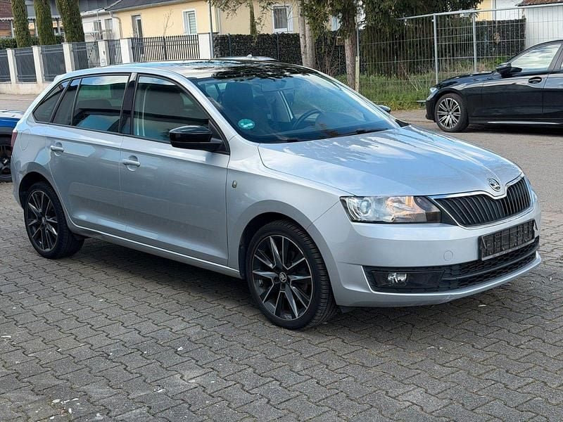 Gebraucht Skoda Rapid Style 105 PS (77 kW) 2015 Silber Kleinwagen