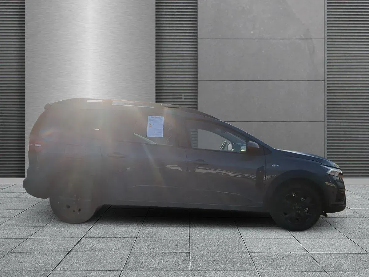 Neu Dacia Jogger Extreme 141 PS (103 kW) 2025 Schiefergrau Van / Kleinbus