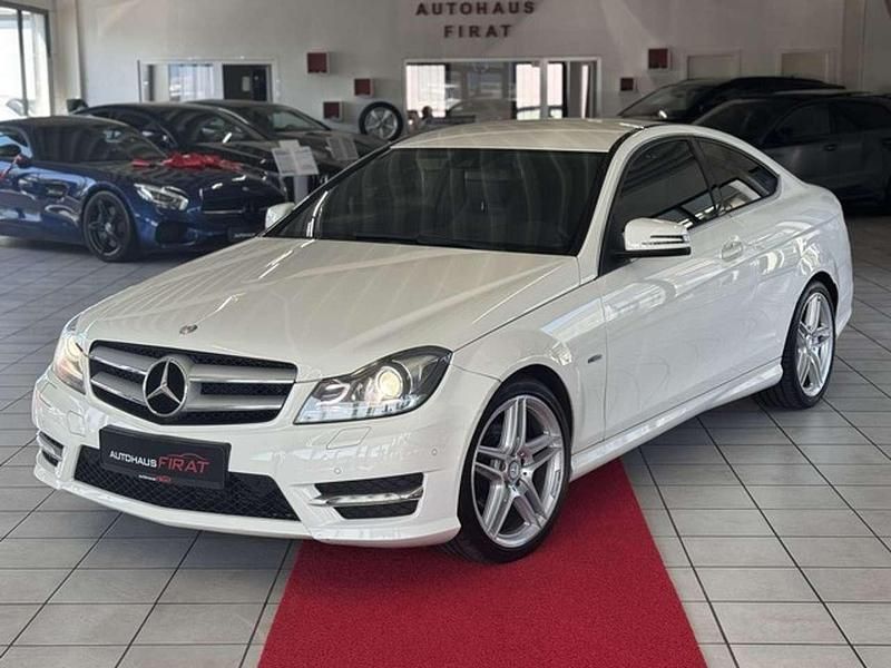 Weiß Gebraucht 2012 Mercedes C220 AMG Coupé | 7.849 € (Guter Preis) - Bild 1/4