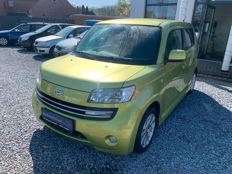 Grün Gebraucht 2007 Daihatsu Materia Van / Kleinbus | 2.699 € (Fairer Preis) - Bild 1/4