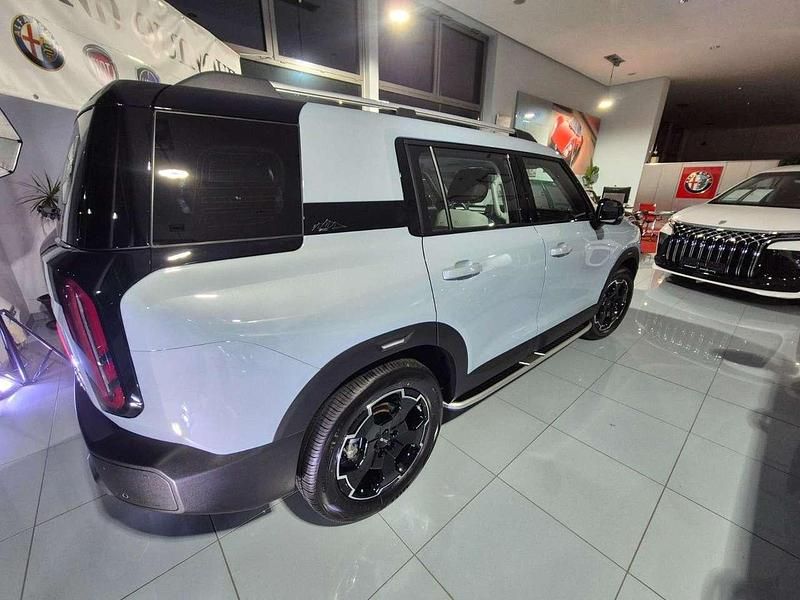 Neu Baic BJ30 280 PS (205 kW) 2025 Silver light blue SUV