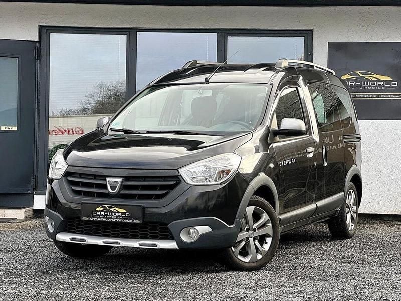 Gebraucht Dacia Dokker Stepway 116 PS (85 kW) 2017 Schwarz Van / Kleinbus