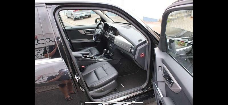 Gebraucht 2011 Mercedes GLK350 SUV | 11.299 € (Teuer) - Bild 1/4