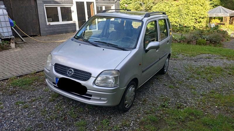 Grau Gebraucht 2001 Opel Agila Kleinwagen | 999 € (Fairer Preis) - Bild 1/4