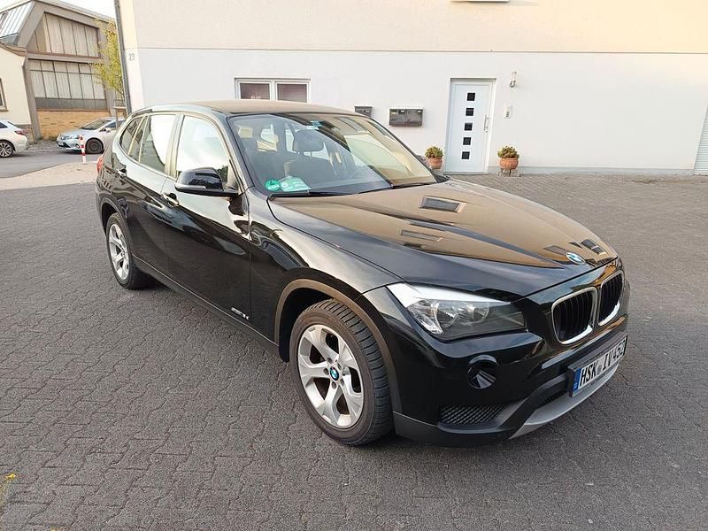 Schwarz Gebraucht 2013 BMW X1 SUV | 10.100 € (Fairer Preis) - Bild 1/4