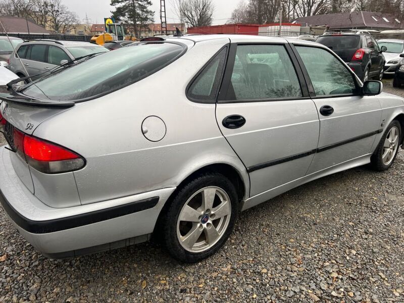 Gebraucht Saab 9-3 125 PS (91 kW) 2002 Silber Limousine
