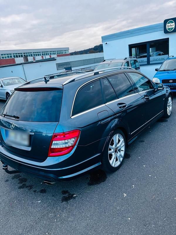 Gebraucht Mercedes C320 244 PS (179 kW) 2008 Kombi