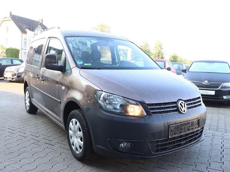 Toffeebraun Gebraucht 2013 VW Caddy Van / Kleinbus | 5.502 € (Guter Preis) - Bild 1/4